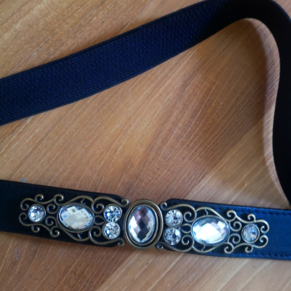 Stretchy fashion belt